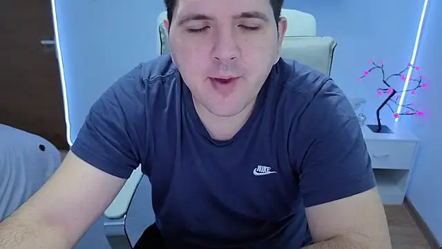 Snapshot of JasonJacks chatting on November 5, 2025, 3:28 am JasonJacks online show from November 5, 2025, 3:28 am