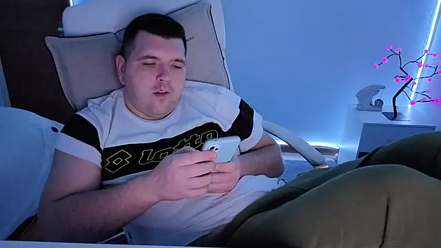 Snapshot of JasonJacks chatting on November 21, 2025, 5:39 am JasonJacks online show from November 21, 2025, 5:39 am