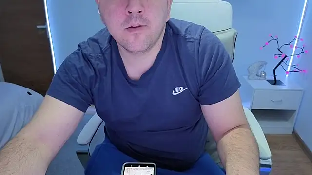 Snapshot of JasonJacks chatting on November 28, 2025, 4:04 am JasonJacks online show from November 28, 2025, 4:04 am