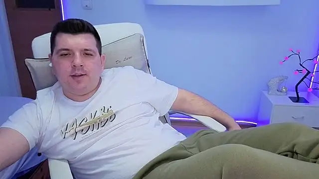 Snapshot of JasonJacks chatting on November 28, 2025, 4:09 pm JasonJacks online show from November 28, 2025, 4:09 pm