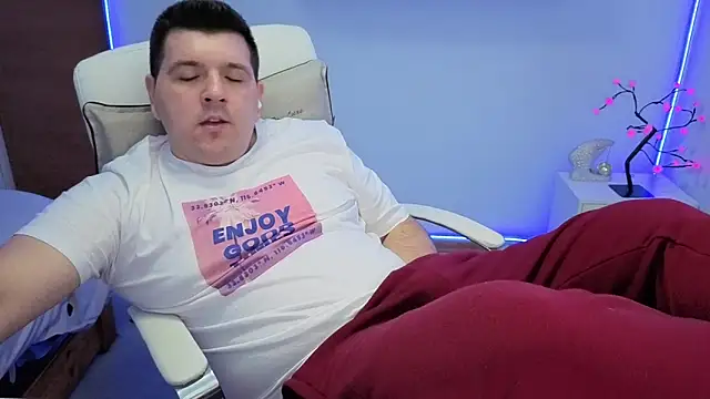 Snapshot of JasonJacks chatting on December 3, 2025, 3:58 am JasonJacks online show from December 3, 2025, 3:58 am