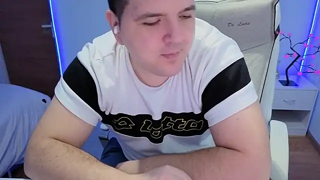 Snapshot of JasonJacks chatting on December 5, 2025, 3:59 am JasonJacks online show from December 5, 2025, 3:59 am