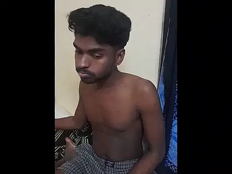 Snapshot of funcracker chatting on November 18, 2025, 3:05 pm funcracker online show from November 18, 2025, 3:05 pm