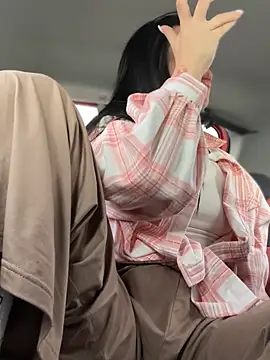 Snapshot of JulliaVegas chatting on March 19, 2025, 2:48 am JulliaVegas online show from March 19, 2025, 2:48 am