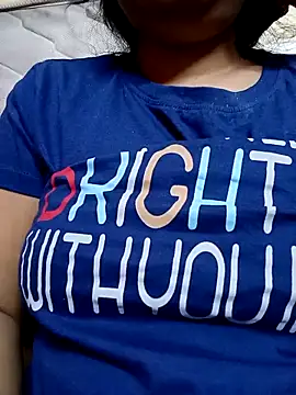 sunita-doll online show from February 5, 2026, 1:43 am