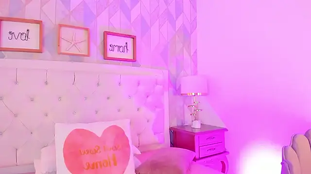 rebeca watsson online show from January 17, 2026, 11:37 am