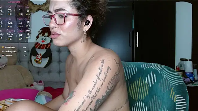 Snapshot of Sexy_Lia_ chatting on January 20, 2025, 7:47 am Sexy Lia  online show from January 20, 2025, 7:47 am