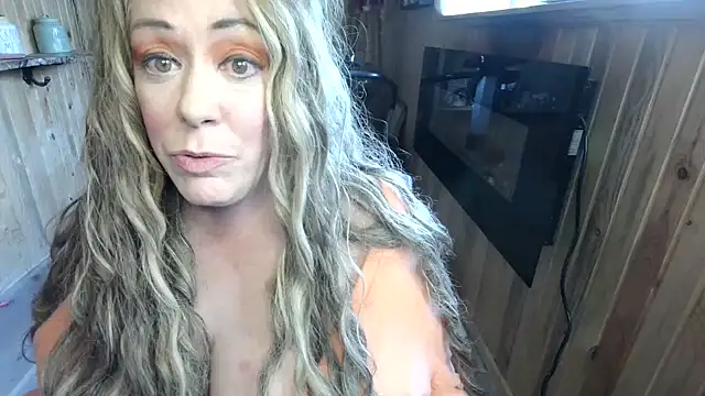 BrookeRides online show from April 29, 2026, 6:03 pm