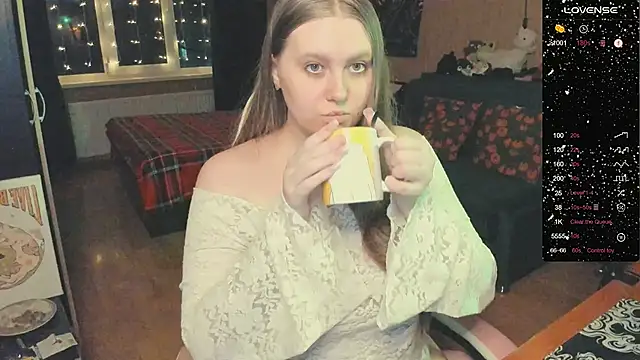 Snapshot of Alice_Dreamgirl_ chatting on December 19, 2025, 1:40 pm Alice Dreamgirl online show from December 19, 2025, 1:40 pm