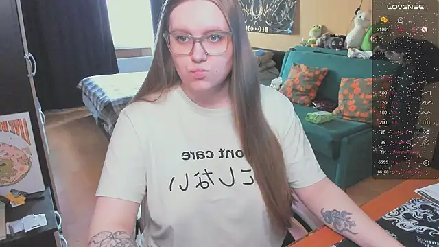 Alice Dreamgirl  online show from March 28, 2026, 10:48 am