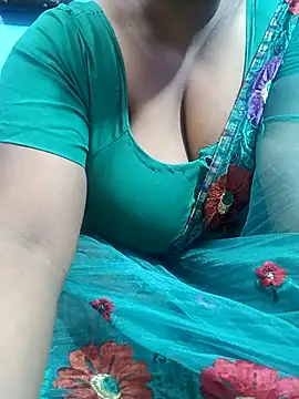 Snapshot of Hot-Manshi2 chatting on October 30, 2025, 6:52 pm Hot-Manshi2 online show from October 30, 2025, 6:52 pm