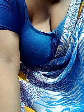 Snapshot of Hot-Manshi2 chatting on November 5, 2025, 6:41 pm Hot-Manshi2 online show from November 5, 2025, 6:41 pm