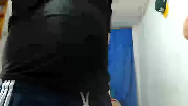 pecadodulce123 online show from March 19, 2025, 11:36 pm