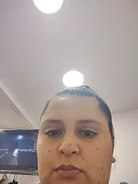 Miss balloonsmila online show from November 28, 2025, 5:21 am