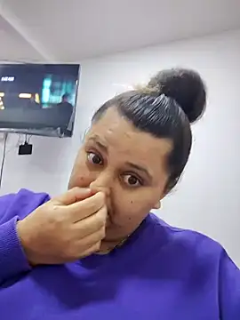 Miss balloonsmila online show from December 3, 2025, 2:41 am