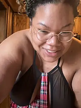 Snapshot of InterRacialFacial7296 chatting on March 15, 2026, 2:01 pm InterRacialFacial7296 online show from March 15, 2026, 2:01 pm