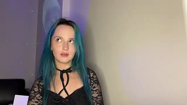 bumble bee online show from January 13, 2025, 4:08 pm