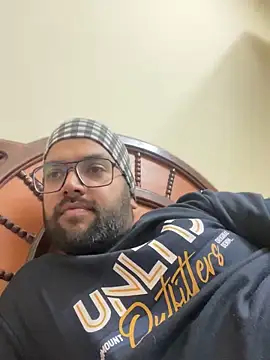 Arsh Loves Luv online show from January 1, 2025, 6:38 pm