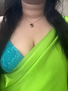 Snapshot of Akhi_Akshaya chatting on December 21, 2024, 4:03 pm Akhi Akshaya online show from December 21, 2024, 4:03 pm