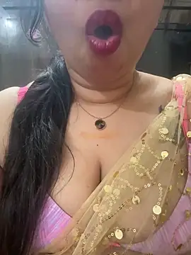 Snapshot of Akhi_Akshaya chatting on December 29, 2024, 2:21 pm Akhi Akshaya online show from December 29, 2024, 2:21 pm