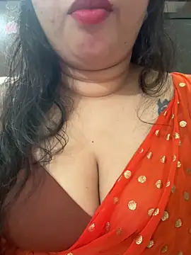 Snapshot of Akhi_Akshaya chatting on January 4, 2025, 5:37 pm Akhi Akshaya online show from January 4, 2025, 5:37 pm