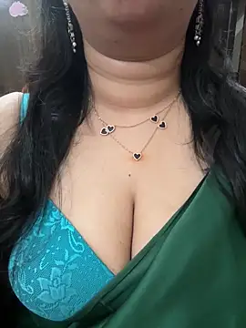 Snapshot of Akhi_Akshaya chatting on January 9, 2025, 9:26 pm Akhi Akshaya online show from January 9, 2025, 9:26 pm