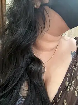 Snapshot of Akhi_Akshaya chatting on January 29, 2025, 8:14 pm Akhi Akshaya online show from January 29, 2025, 8:14 pm