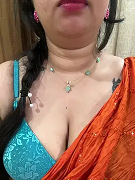 Snapshot of Akhi_Akshaya chatting on February 1, 2025, 11:37 pm Akhi Akshaya online show from February 1, 2025, 11:37 pm