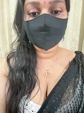 Snapshot of Akhi_Akshaya chatting on February 7, 2025, 7:17 pm Akhi Akshaya online show from February 7, 2025, 7:17 pm