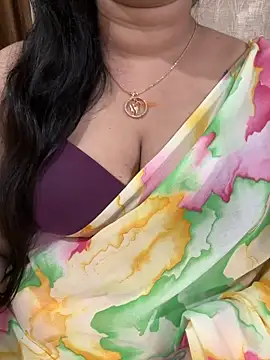 Snapshot of Akhi_Akshaya chatting on February 10, 2025, 2:05 pm Akhi Akshaya online show from February 10, 2025, 2:05 pm