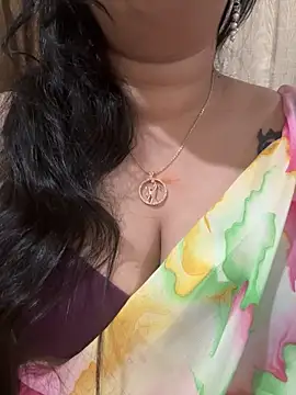 Snapshot of Akhi_Akshaya chatting on February 10, 2025, 5:41 pm Akhi Akshaya online show from February 10, 2025, 5:41 pm