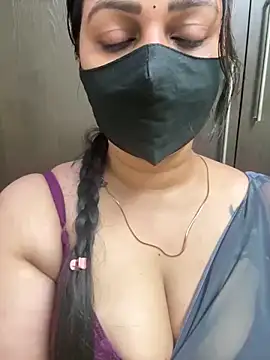 Snapshot of Akhi_Akshaya chatting on February 18, 2025, 4:48 pm Akhi Akshaya online show from February 18, 2025, 4:48 pm