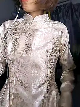 Lucy limon online show from April 9, 2026, 10:42 am