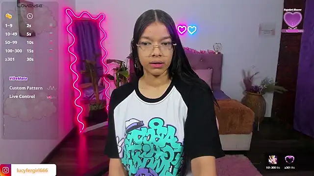 Snapshot of Emilly_tay chatting on February 23, 2025, 11:55 am Emilly tay online show from February 23, 2025, 11:55 am