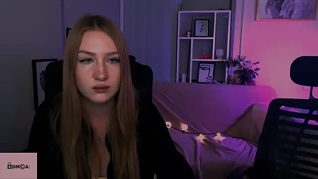 playful sophie online show from January 8, 2025, 2:14 am