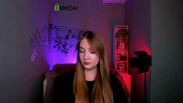 playful sophie online show from September 25, 2025, 7:39 pm