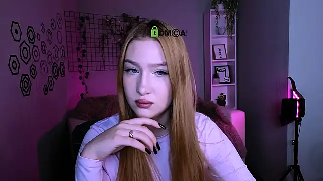 playful sophie online show from January 14, 2026, 8:25 pm