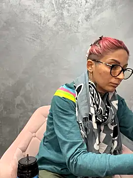 Snapshot of Lucky_Deniz chatting on December 5, 2025, 10:57 am Lucky Deniz online show from December 5, 2025, 10:57 am