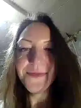 Snapshot of KattyLuuu chatting on January 3, 2025, 5:50 am KattyLuuu online show from January 3, 2025, 5:50 am