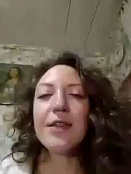 Snapshot of KattyLuuu chatting on January 4, 2025, 11:17 pm KattyLuuu online show from January 4, 2025, 11:17 pm