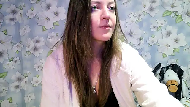 Snapshot of KattyLuuu chatting on January 10, 2025, 11:39 pm KattyLuuu online show from January 10, 2025, 11:39 pm