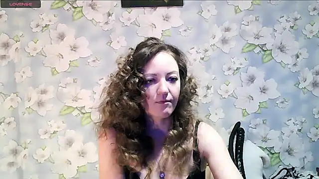 Snapshot of KattyLuuu chatting on February 2, 2025, 9:02 pm KattyLuuu online show from February 2, 2025, 9:02 pm