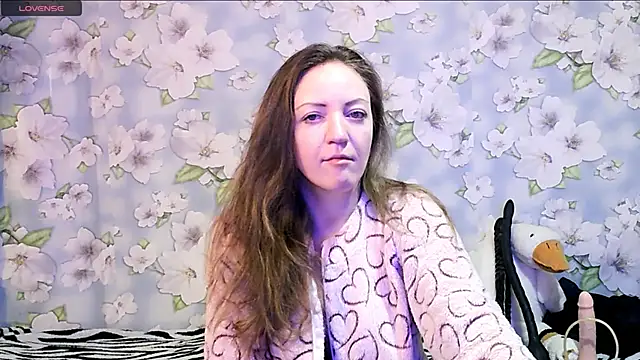 Snapshot of KattyLuuu chatting on February 14, 2025, 8:26 pm KattyLuuu online show from February 14, 2025, 8:26 pm