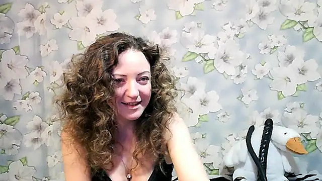 Snapshot of KattyLuuu chatting on March 19, 2025, 8:43 pm KattyLuuu online show from March 19, 2025, 8:43 pm