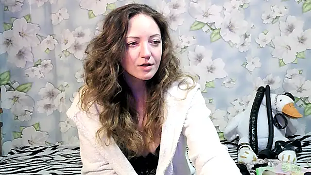 Snapshot of KattyLuuu chatting on March 20, 2025, 6:41 am KattyLuuu online show from March 20, 2025, 6:41 am