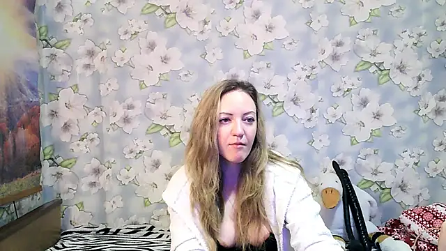 Snapshot of KattyLuuu chatting on October 19, 2025, 8:59 am KattyLuuu online show from October 19, 2025, 8:59 am