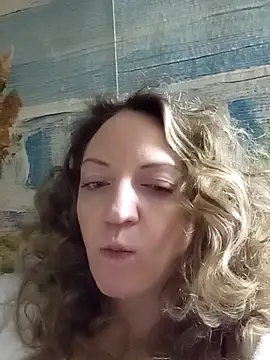 Snapshot of KattyLuuu chatting on November 22, 2025, 8:52 pm KattyLuuu online show from November 22, 2025, 8:52 pm