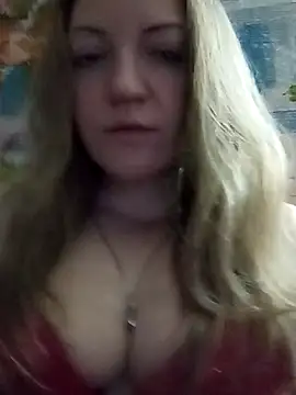 Snapshot of KattyLuuu chatting on November 27, 2025, 9:06 pm KattyLuuu online show from November 27, 2025, 9:06 pm