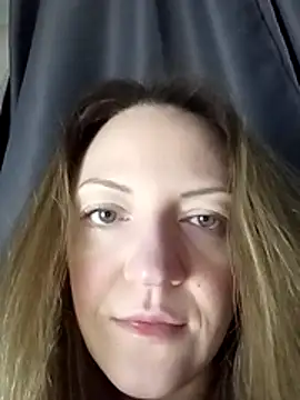 Snapshot of KattyLuuu chatting on February 22, 2026, 6:06 pm KattyLuuu online show from February 22, 2026, 6:06 pm