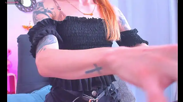 GabbyHills online show from December 14, 2025, 1:38 pm